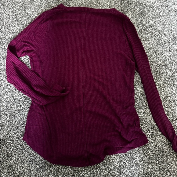 Old Navy Maroon Sweater Size M - Picture 2 of 5